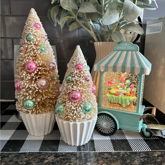 Christmas bottle brush trees set of two - Picture 2 of 3